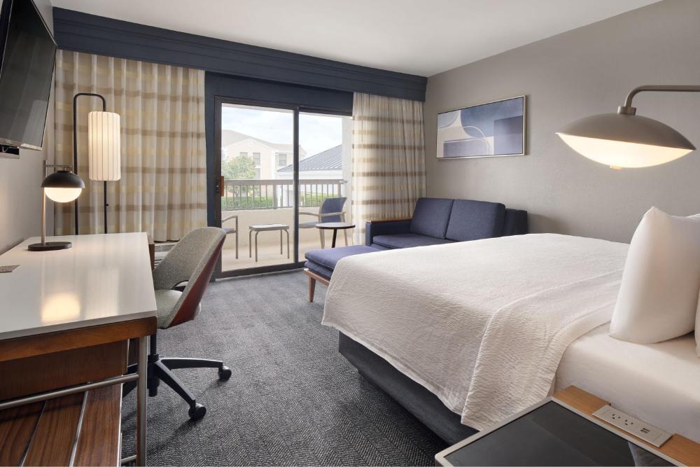 King Room with Sofa Bed and Balcony interior